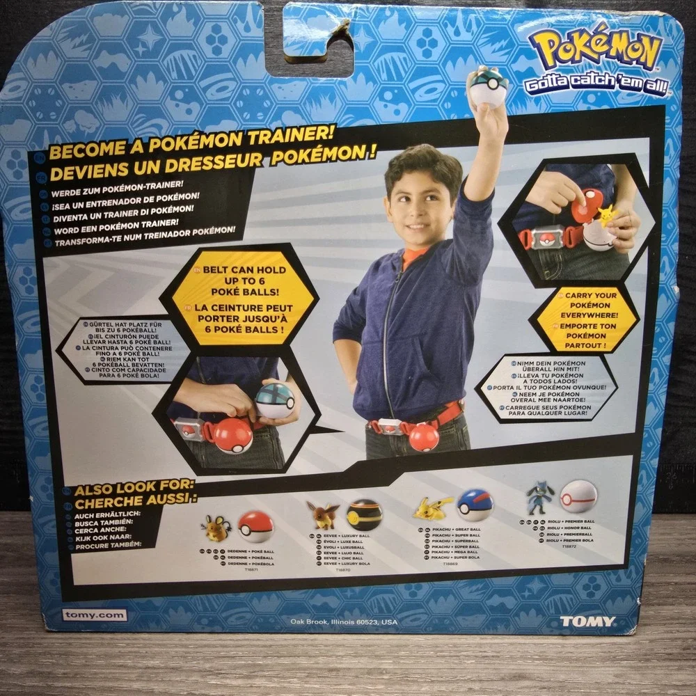 Pokémon Clip N' Carry Pikachu PokeBall Adjustable Belt Set Sealed - How Cool?